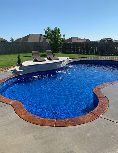 Kwik Pools swimming pool service image
